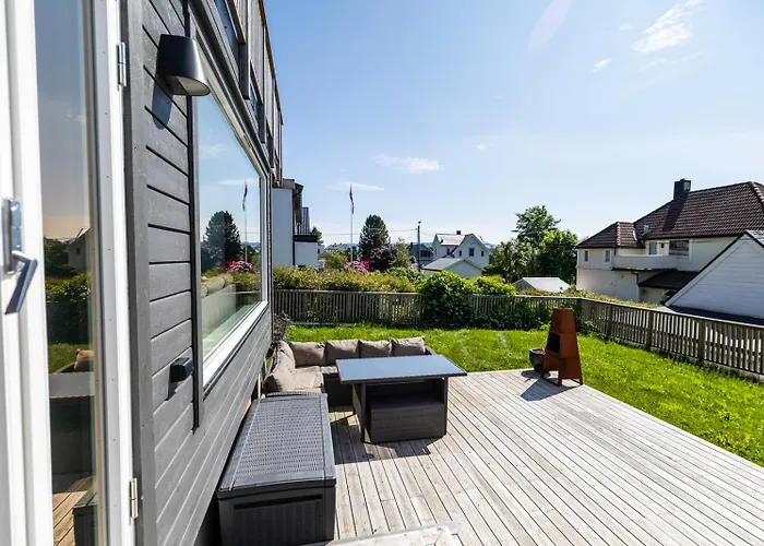 House With Outdoor Area