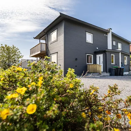 House With Outdoor Area Олесунн