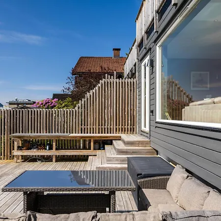 House With Outdoor Area * Олесунн