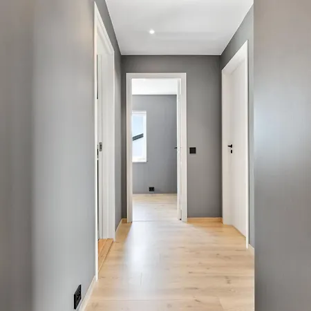 House With Outdoor Area Апартаменты